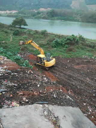 Bát Xát (Lào Cai): Kịp thời xử lý bãi rác gây ô nhiễm