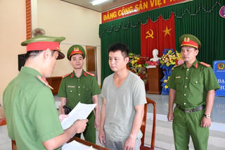 Bắt tạm giam 02 bị can quỹ tín dụng lừa đảo chiếm đoạt tài sản