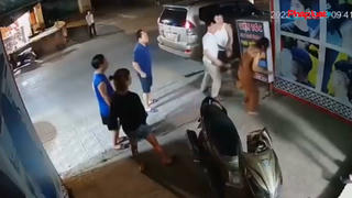 Cao Bằng: Cách chức, cho ra khỏi ngành phó công an phường đánh phụ nữ ở tiệm cắt tóc