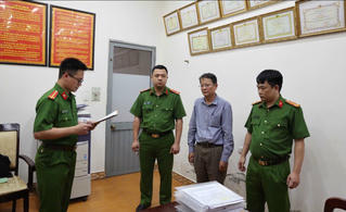 Bắt giữ khẩn cấp lãnh đạo Trung tâm Kiểm định Kỹ thuật An toàn Khu vực II