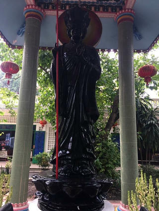 Ly kỳ chuyện tượng “ông Phật đen” giải oán ở nghĩa địa Sài Gòn xưa