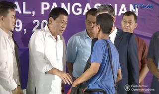 Tổng thống Philippines Duterte đích thân tiễn ngư dân Việt