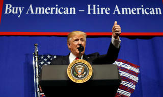 Tổng thống Trump muốn đánh thuế tới 60 tỉ USD hàng hóa Trung Quốc