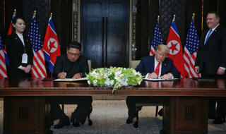 Ông Kim Jong Un cam kết phi hạt nhân hóa hoàn toàn bán đảo Triều Tiên