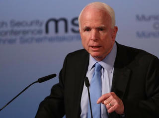 Thượng nghị sỹ Mỹ John McCain qua đời