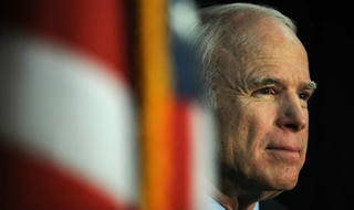 Ông Trump sẽ không dự tang lễ của ông McCain