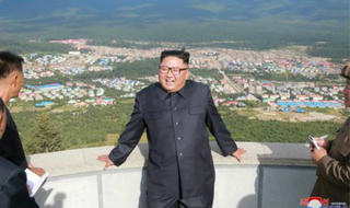 Nhà lãnh đạo Triều Tiên Kim Jong-un sẵn sàng thăm Nga