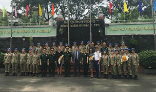 Trợ lý Bộ trưởng Quốc phòng Mỹ sang thăm Việt Nam lần thứ 3 trong vòng 9 tháng