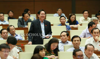 Xử lý cán bộ: 'Trên rất nghiêm trọng nhưng bên dưới thì như tặng quà?'