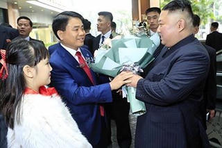 Đoàn xe ông Kim Jong Un về tới khách sạn Melia