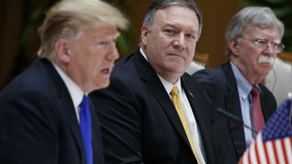 “So găng” dàn trợ lý của ông Trump và ông Kim tại thượng đỉnh ở Việt Nam 
