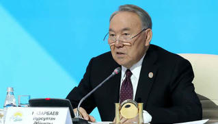 Tổng thống Kazakhstan bất ngờ từ chức 