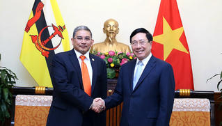 Việt Nam – Brunei ủng hộ giải quyết tranh chấp trên Biển Đông thông qua biện pháp hòa bình