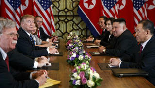 Chủ tịch Triều Tiên Kim Jong-un bị sốc tại thượng đỉnh với Mỹ ở Việt Nam? 
