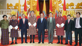 Đề nghị Bhutan tiếp tục tạo điều kiện để công dân Việt Nam sinh sống, làm việc