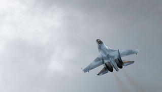 Nga trang bị “sát thủ bầu trời” siêu cơ động Su-35S cho Quân khu phía Tây