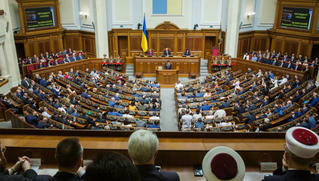 Quốc hội mới Ukraine họp phiên đầu tiên, quyết định nhiều vấn đề quan trọng