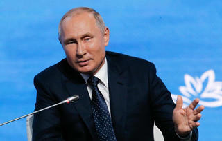 Ông Putin mời chào ông Trump mua vũ khí siêu thanh của Nga