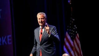 Thêm một đối thủ của ông Trump rời khỏi cuộc đua vào Nhà Trắng