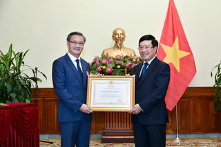 Vun đắp quan hệ đoàn kết đặc biệt và hợp tác toàn diện Lào - Việt tiếp tục “đơm hoa kết trái”