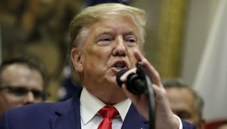 Ông Trump khoe Mỹ có những “vũ khí không thể tin được”
