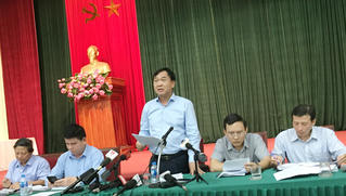Hà Nội khuyến cáo người dân không dùng nước từ sông Đà nấu ăn, uống
