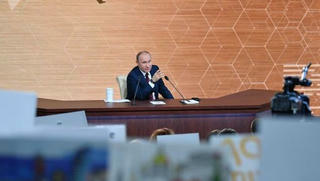 Tổng thống Nga Putin nói về việc giảm giá khí đốt cho Ukraine