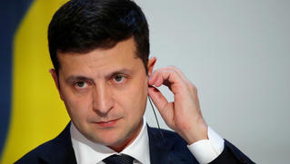 Xuất thân từ diễn viên hài, Tổng thống Ukraine đạt thành tích bất ngờ