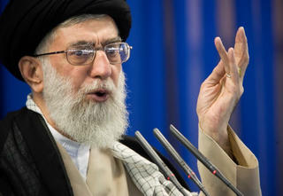 Lãnh tụ tối cao Iran lên tiếng về việc tấn công Mỹ bằng tên lửa