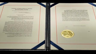 Thượng viện Mỹ bắt đầu phiên xử lịch sử luận tội Tổng thống Trump 
