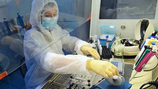 Nga sắp có vaccine ngừa virus gây bệnh Covid-19?