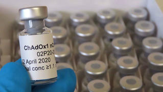 Anh công bố thỏa thuận mang tính bước ngoặt về vaccine Covid-19