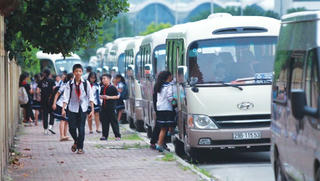 Nghiên cứu bổ sung quy định về dịch vụ đưa đón học sinh vào Luật 