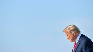 Tổng thống Trump: 150.000 người Mỹ có thể tử vong do Covid-19
