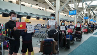 Đưa 300 công dân Việt Nam từ Canada và Hàn Quốc về nước
