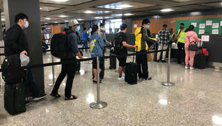 Thêm các chuyến bay đưa công dân Việt Nam từ Mỹ, Singapore về nước