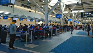Đưa 340 công dân Việt Nam từ Canada về nước