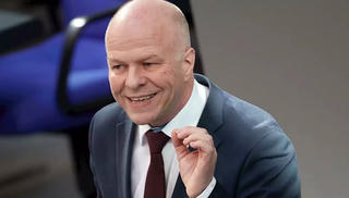 Nhận định bất ngờ về Tổng thống Ukraine Zelensky và người tiền nhiệm Poroshenko