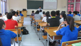 Giảng viên đại học phải có bằng thạc sĩ trở lên