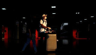 Cuba mở cửa trở lại sân bay Havana