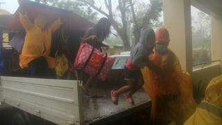 Philippines sơ tán hàng nghìn người tránh bão Vamco