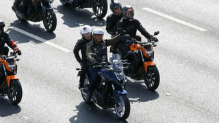 Tổng thống Brazil bị phạt tiền vì không đeo khẩu trang nơi công cộng