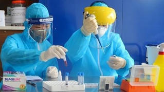 Hà Nội xét nghiệm ngẫu nhiên người từ TP HCM về qua sân bay Nội Bài