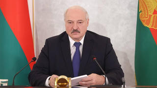 Tổng thống Belarus tự ký lệnh giảm bớt quyền hạn