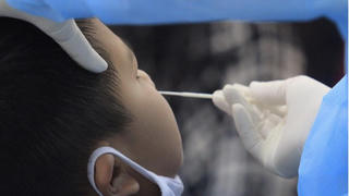 Không bắt buộc xét nghiệm COVID -19 trẻ em dưới 12 tuổi