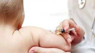 Hà Nội thông tin ban đầu về sự cố tiêm chủng nhầm cho 18 trẻ tại huyện Quốc Oai