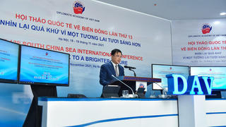 Biển Đông - “Nhìn lại quá khứ vì một tương lai tươi sáng hơn”