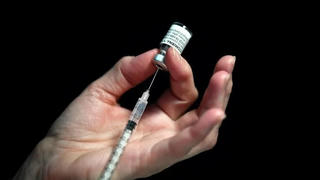 EU phê chuẩn vaccine ngừa COVID-19 cho trẻ từ 5-11 tuổi
