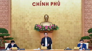 Chính phủ yêu cầu theo dõi sát diễn biến, hạn chế rủi ro của thị trường bất động sản