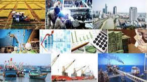 Các hoạt động kinh tế trong nước tiếp tục phục hồi